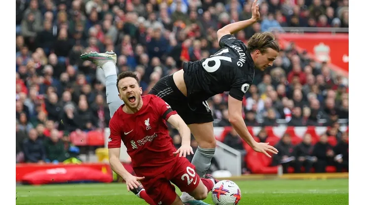 Liverpool y Arsenal animaron un partidazo por la Premier League.