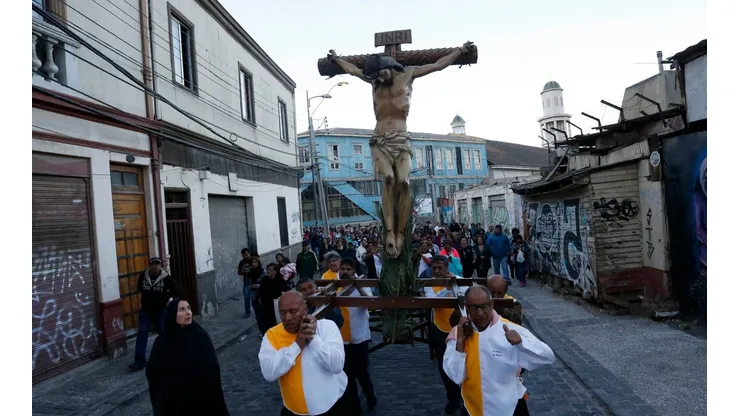¿Qué se celebra durante el Sábado Santo y qué origen tiene este día?