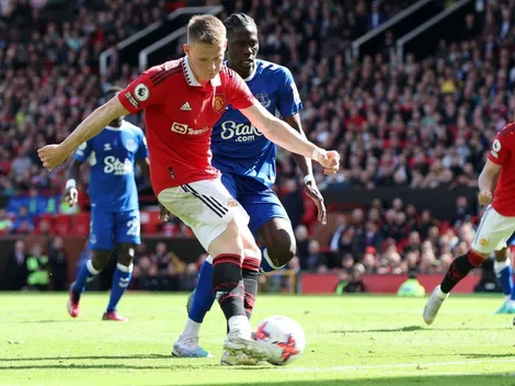 El United escolta a los superlíderes y hunde aún más a Everton