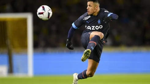 Alexis Sánchez puede tener nuevos compañeros si sigue en el OM