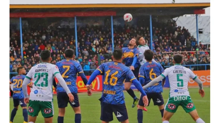 Bories y Puerto Montt protagonizaron un partido histórico