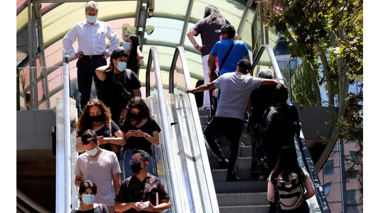 ¿Abrirán los mall en Semana Santa?