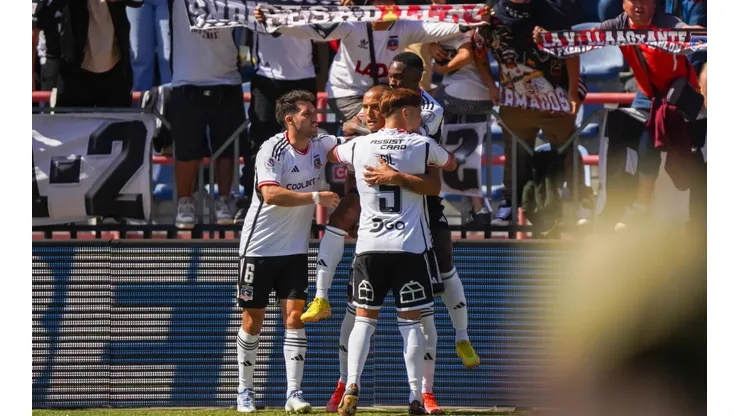 Colo Colo quiere volver a los abrazos, ahora en Copa Libertadores ante Deportivo Pereira este miércoles en Colombia.