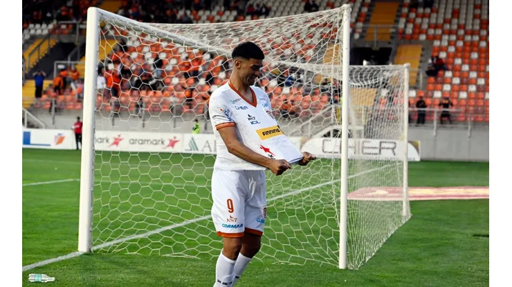 David Escalante afronta una polémica con el presidente de Cobreloa, Fernando Ramírez.