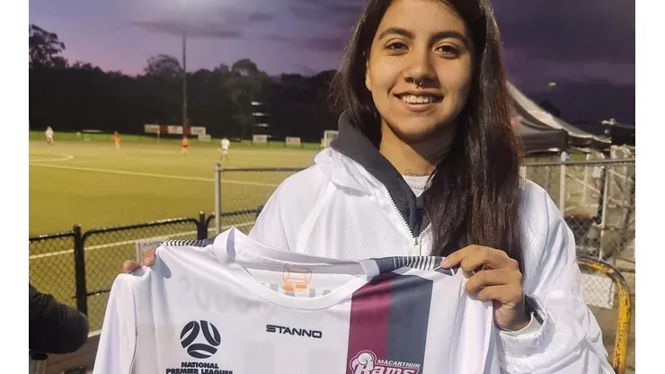 Javiera Martínez se va al fútbol de Australia a los 17 años