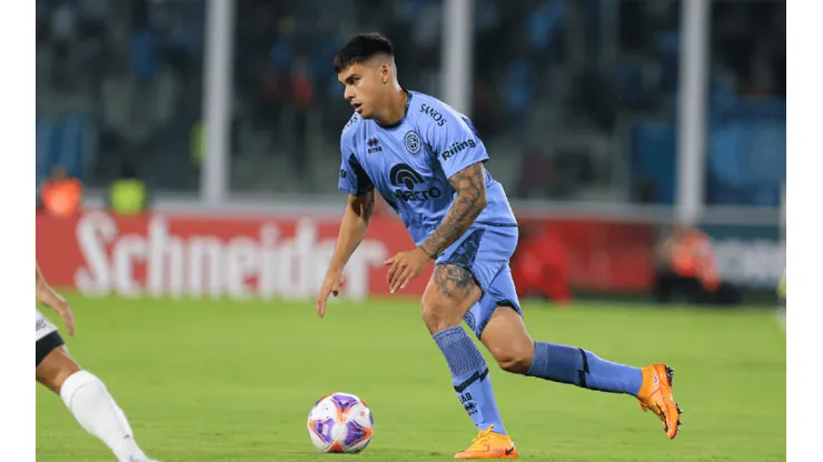 Alex Ibacache jugó una hora en su primer partido en Belgrano.