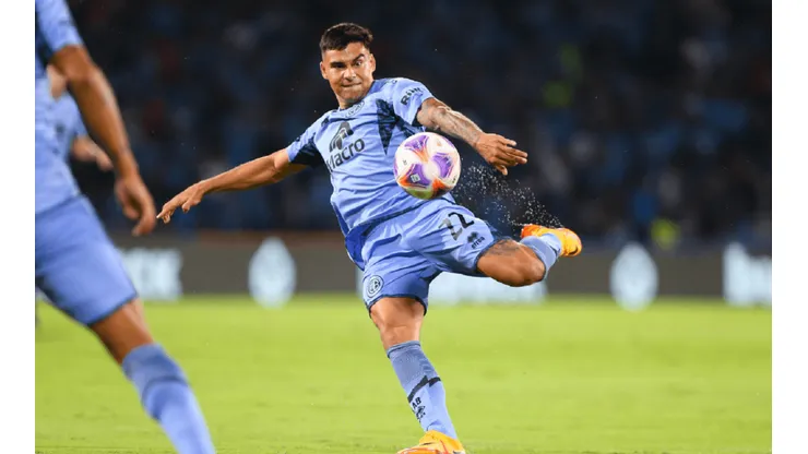 Alex Ibacache jugó su primer partido en Argentina para Belgrano: fue aprobadísimo por los hinchas.