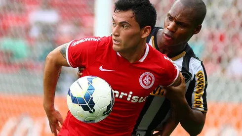 Charles Aránguiz volverá a vestir la camiseta del Inter de Porto Alegre