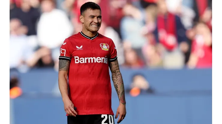 Charles Aránguiz dejará Bayer Leverkusen a mitad de año.