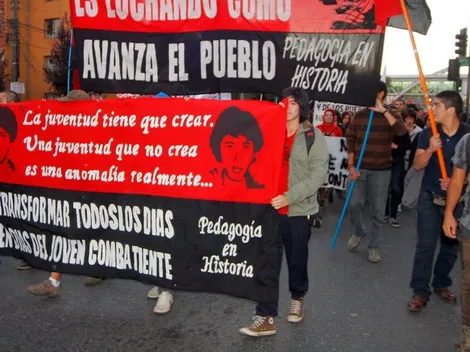 ¿Qué colegios salen temprano el Día del Joven Combatiente?