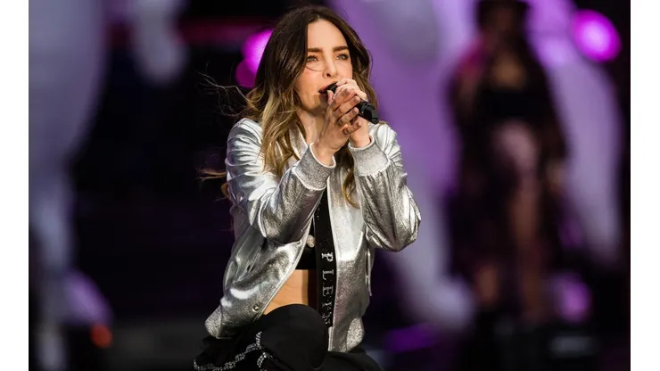 ¿Qué le pasó a Belinda con un fans que se subió al escenario?