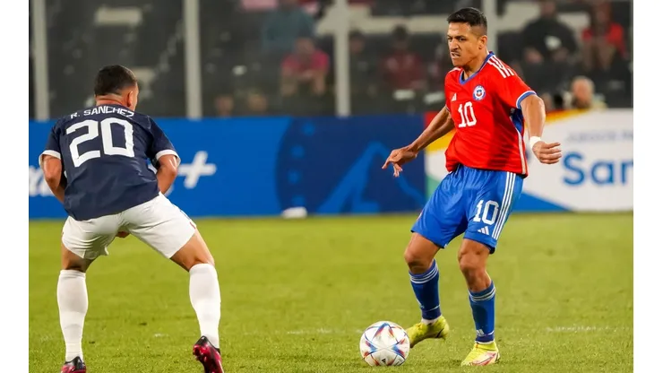 Alexis fue la figura en el triunfo de la Roja.