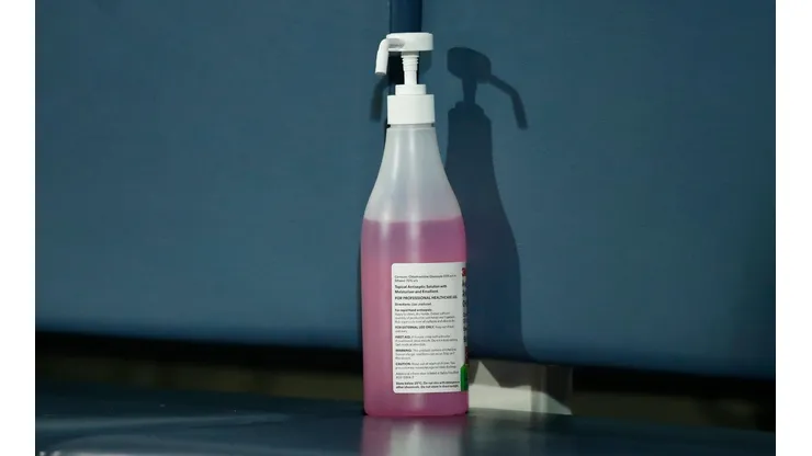 ¿Qué producto de limpieza podría dar Parkinson según un estudio? (Imagen referencial)