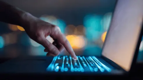 ¿Cómo podemos saber si una foto es real?