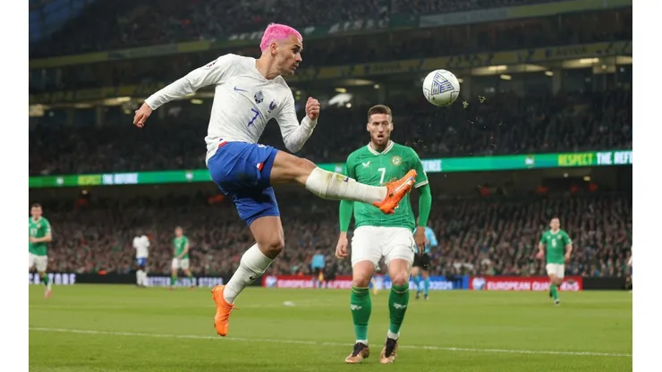 Francia se impuso a Irlanda