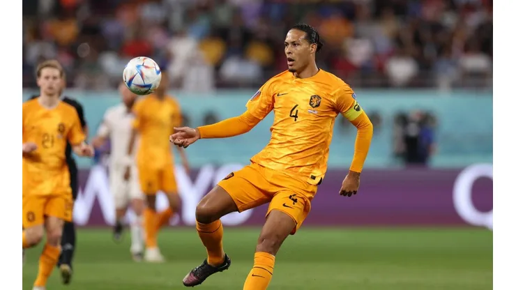 Virgil van Dijk lidera al cuadro tulipán.