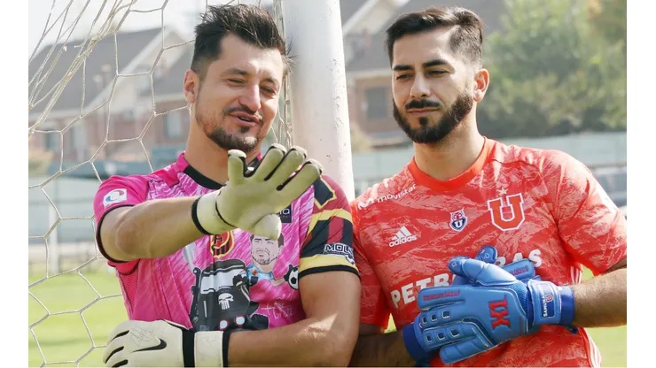 Nicolás Peric y Johnny Herrera fueron las principales víctimas de Esteban Paredes durante su carrera