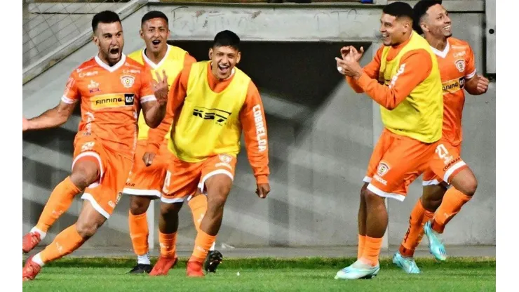 Cobreloa celebró en Calama ante Wanderers