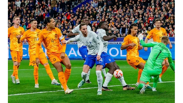 Upamecano anota el segundo gol