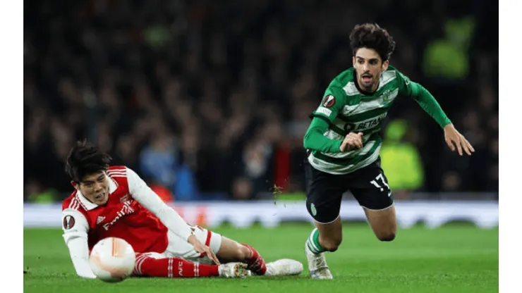 Takehiro Tomiyasu sufrió una grave lesión en la revancha que el Sporting Clube de Portugal le ganó al Arsenal por la Europa League.