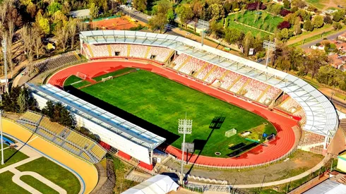 El Estadio La Granja también es usado para la venta de permisos de circulación.