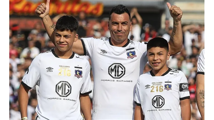 Esteban Paredes compartirá con sus hijos en su despedida del fútbol profesional.
