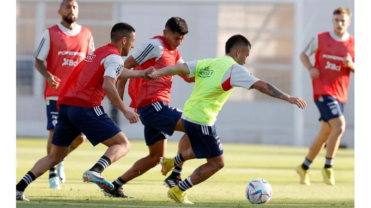 Chile se enfoca en el choque del lunes con Paraguay