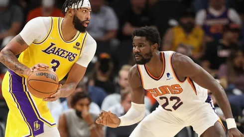 Los Lakers luchan partido a partido para clasificar a la postemporada de la NBA.