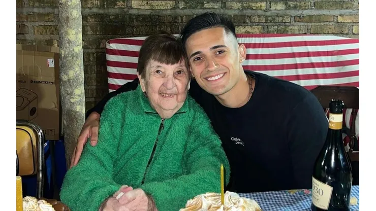 Solari compartiendo en el cumpleaños de su abuelita en diciembre pasado
