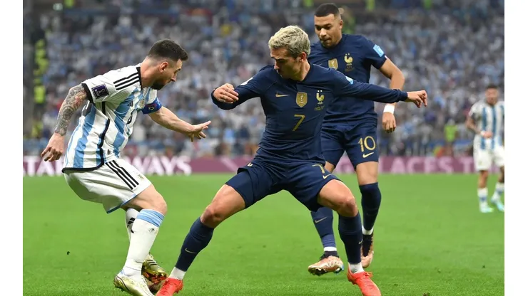 Griezmann evalúa dejar la selección de Francia por "traición" de Deschamps.