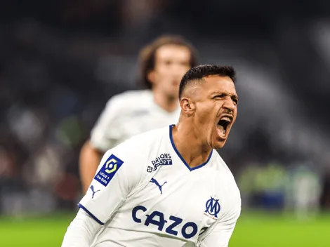 ¡Para aplaudir! El golazo de tiro libre de Alexis Sánchez