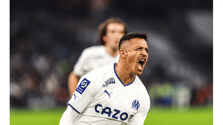 Alexis Sánchez se lució con un golazo para el Olympique de Marsella.