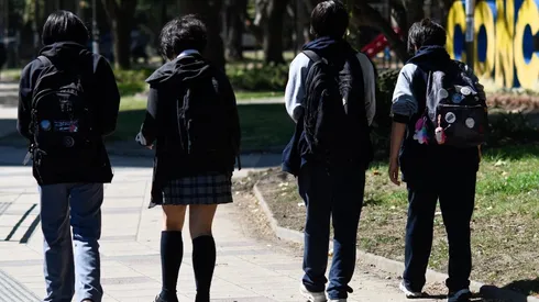 Analizan instalar detectores de metales