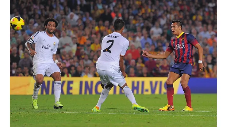 La Liga recordó el golazo de Alexis en el Barcelona
