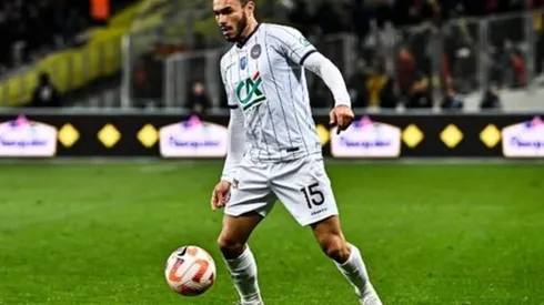 Gabriel Suazo disputó todo el partido en la derrota del Toulouse