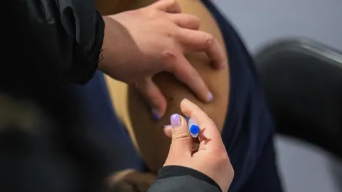 ¿Quiénes se pueden vacunar gratis contra la Influenza en Chile?