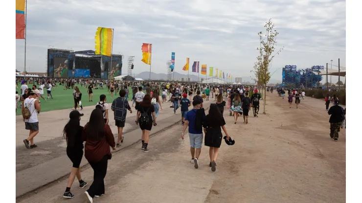 ¿Dónde puedo cargar mi pulsera del Lollapalooza?
