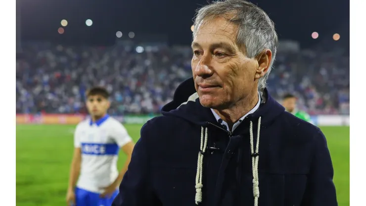 Ariel Holan habló largo y tendido del proceso que vive la UC.