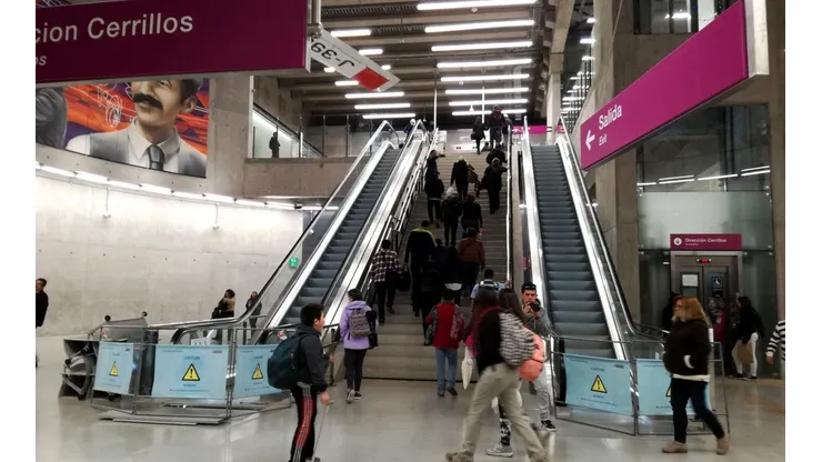 Metro tiene horario especial por Lollapalooza.