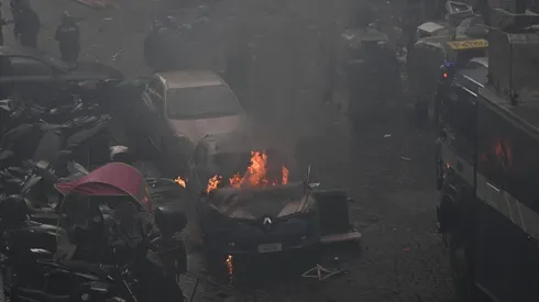 Hinchas del Napoli y Frankfurt arrasaron con todo a su paso en violenta pelea