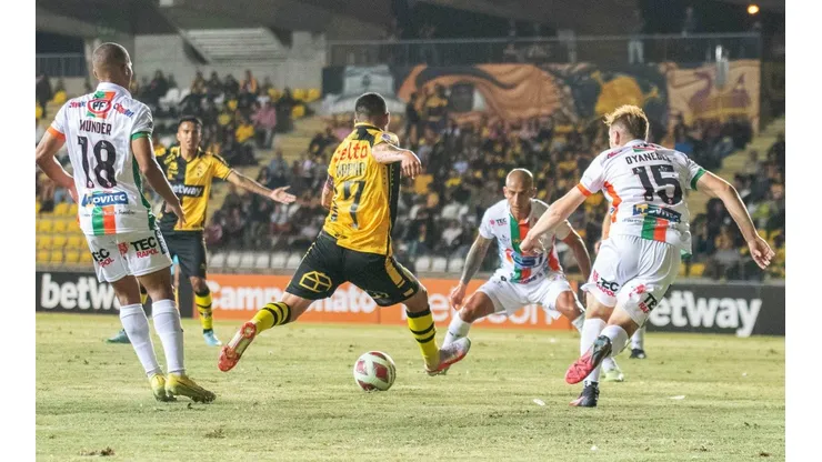 Coquimbo Unido puede perder los puntos que ganó ante Cobresal por la mala inscripción de Fabián Carmona.