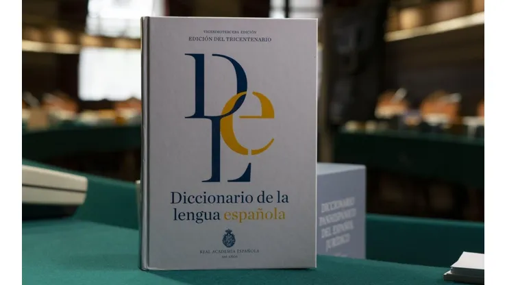 RAE que hace alusión al "español de Chile"