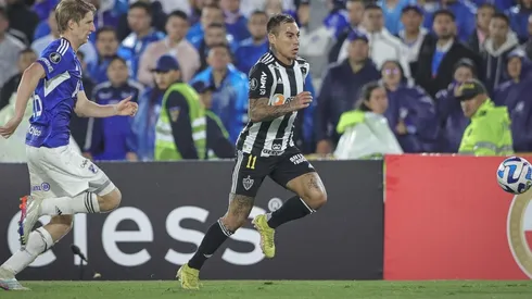 Eduardo Vargas entró en los descuentos del triunfo del Mineiro