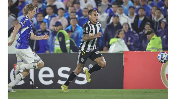 Eduardo Vargas entró en los descuentos del triunfo del Mineiro