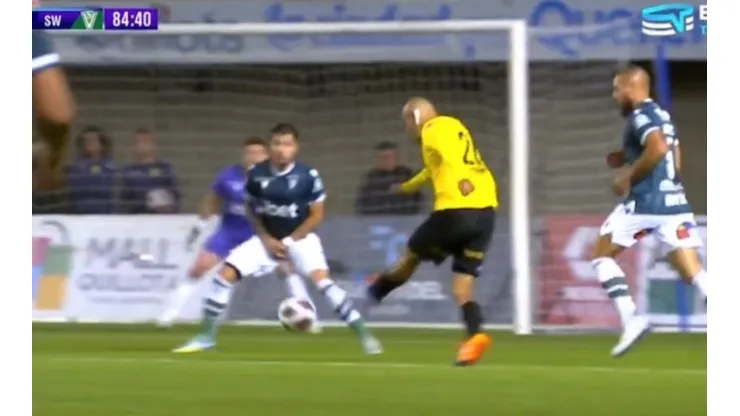Humberto Suazo anotó un golazo para que San Luis venciera a Wanderers y se ubicaron como punteros de la Primera B.