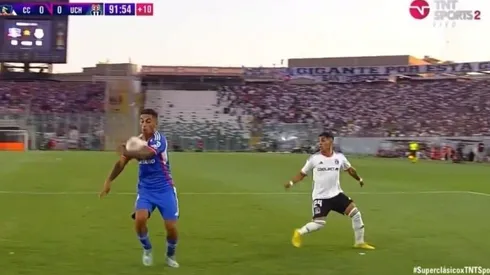 La polémica jugada de Andía sobre el final del partido, ¿fue penal?