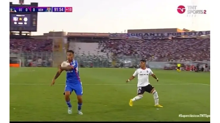 La polémica jugada de Andía sobre el final del partido, ¿fue penal?