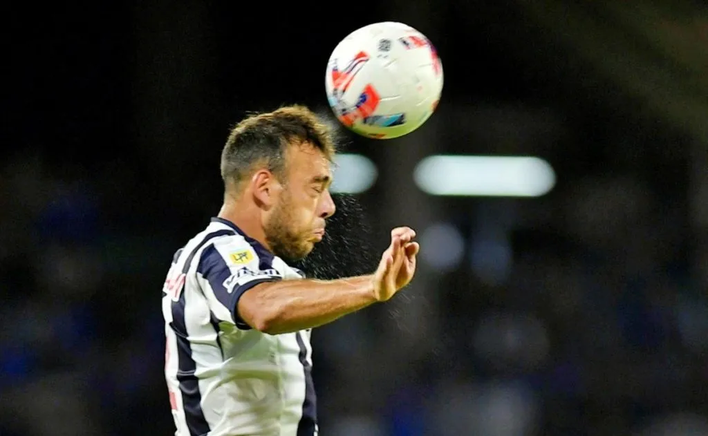 Matías Catalán es pretendido por Almirón.