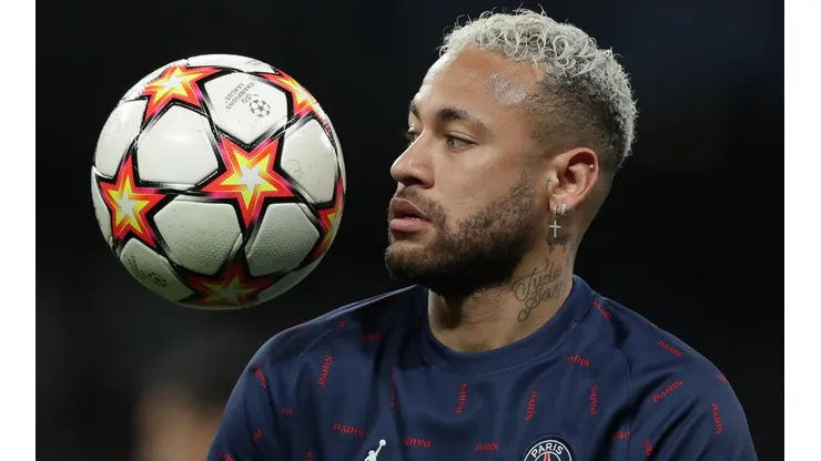 Neymar operado y fuera el resto de la temporada.
