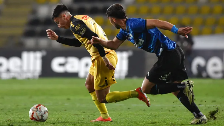 Alejandro Azocar y Felipe Loyola en el último Huachipato vs Coquimbo Unido, disputado en el Estadio Francisco Sánchez Rumoroso.